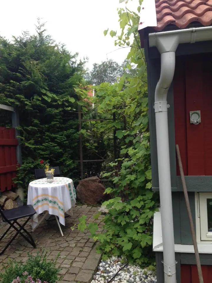 Lilla Gaeststugan Uppsala Eksteriør bilde